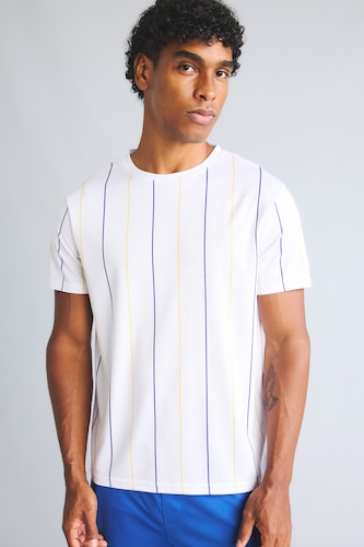 Standard Fit Short Sleeve T-Shirt