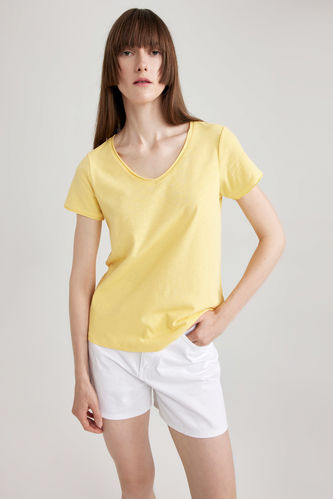 Short-Sleeved Regular Fit V-Neck Plain T-Shirt