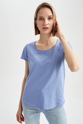 Short-Sleeved Regular Fit C-Neck Plain T-Shirt