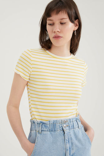 Slim Fit Striped Short-Sleeved T-Shirt