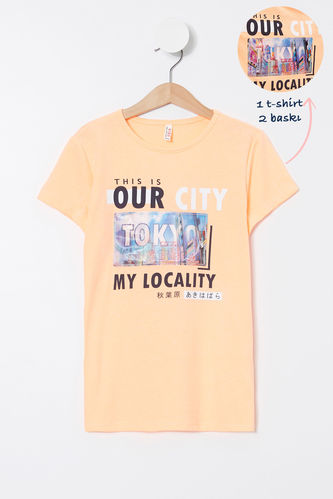 Kız Çocuk Şehir Temalı Hologram Baskılı Kısa Kollu Tişört