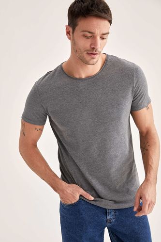 Basic Slim Fit T-Shirt