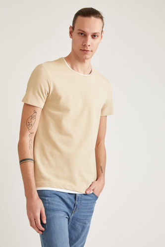Short-Sleeved Slim Fit Crew Neck Plain T-Shirt