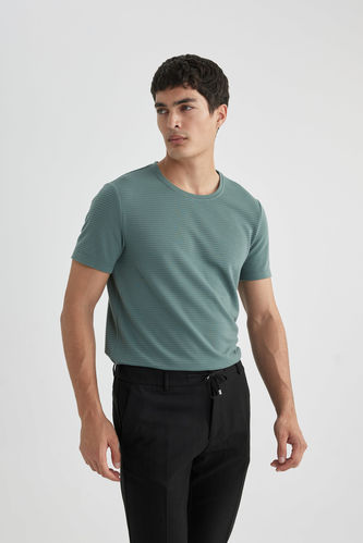 Short-Sleeved Slim Fit Crew Neck Plain T-Shirt
