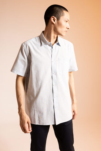 Short-Sleeved Regular Fit Button Down Polo Neck Shirt