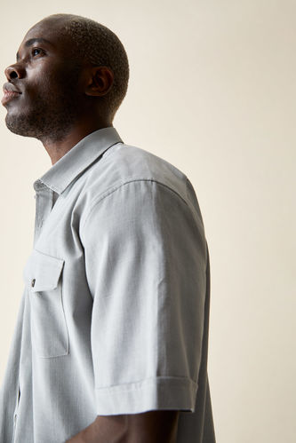 Рубашка с коротким рукавом приталенного кроя для мужчин