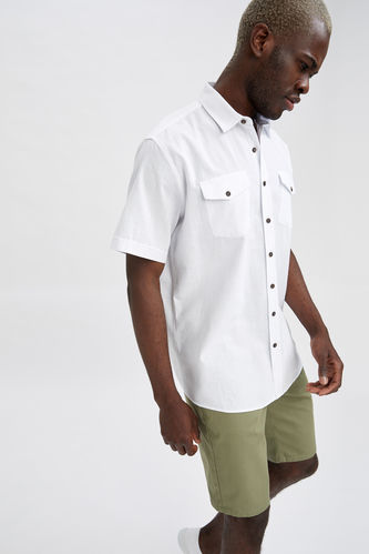 Short-Sleeved Modern Fit Button Down Polo Neck Shirt