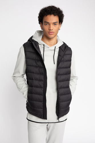 Stand Up Collared Detachable Hooded Lightweight Sleeveless Down Coat