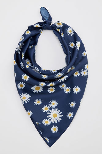 Daisy Patterned Scarf