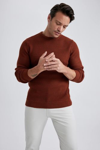Світло-коричневий трикотажний пуловер