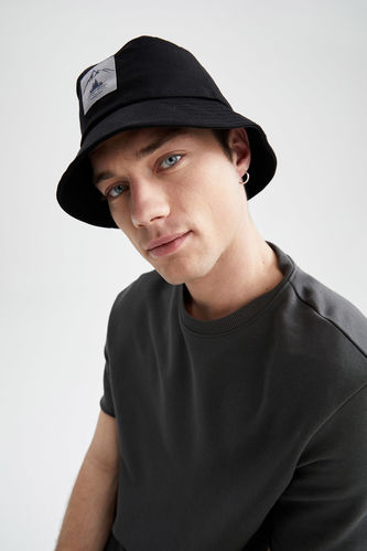 Erkek Etiket İşlemeli Bucket Şapka