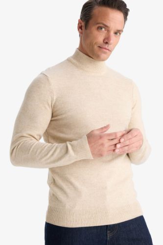 Slim Fit Dar Kesim Balıkçı Yaka Triko Kazak