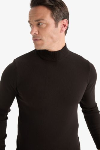 Slim Fit Dar Kesim Balıkçı Yaka Basic Düz Triko Kazak