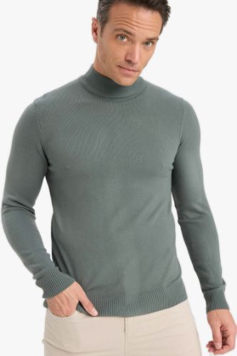 Slim Fit Dar Kesim Balıkçı Yaka Triko Kazak