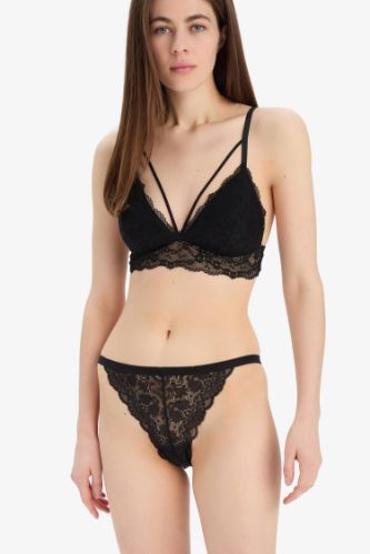 Fall in Love Dantelli Pedli Triangle Bralet