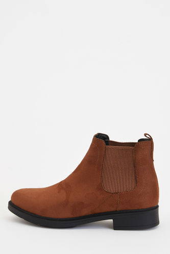 Suede Heeled Chelsea Boots