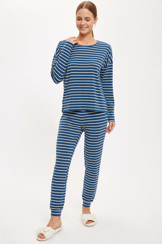 Üstü Desenli Altı Basic Pijama Takımı