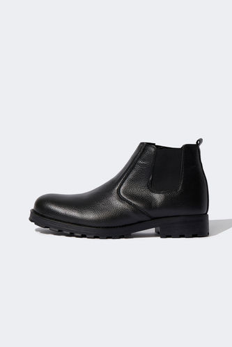 Faux Leather Zippered Chelsea Boots