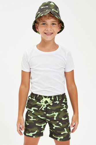 Erkek Çocuk Kamuflaj Desenli Deniz Şortu ve Şapka Takımı