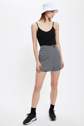 Patterned Knitted Short Skirt