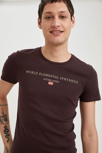 Short-Sleeved Slim Fit Crew Neck Slogan T-Shirt