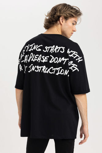 Short-Sleeved Oversize Fit Crew Neck Print T-Shirt