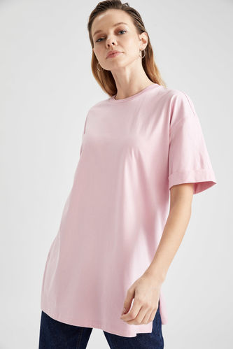 Modest- Relaxed Fit Short-Sleeved Tunic