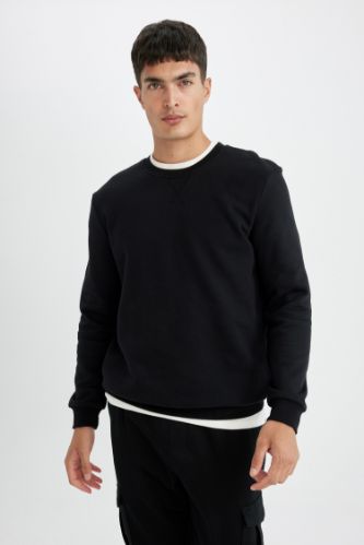 Black MAN Regular Fit Crew Neck Cotton Basic Sweatshirt 2843429 DeFacto