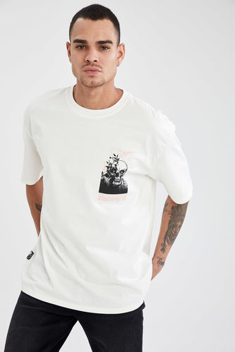 Short-Sleeved Oversize Fit Crew Neck Skull Print T-Shirt