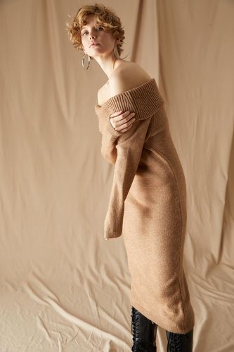 Carmen Yaka Uzun Kollu Triko Elbise