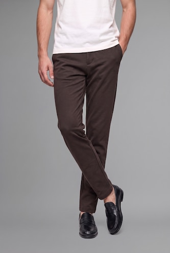 Erkek Koyu Kahve Esnek Kumaş Jogger Düz Paça Pantolon