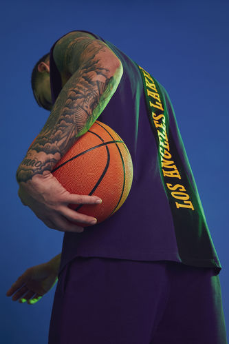 DeFactoFit NBA Los Angeles Lakers Lisanslı Oversize Fit Sırt Baskılı Pamuklu Penye Tişört