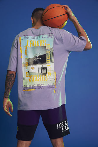 NBA Los Angeles Lakers Lisanslı Oversize Fit Bisiklet Yaka Sırt Baskılı Kısa Kollu Tişört