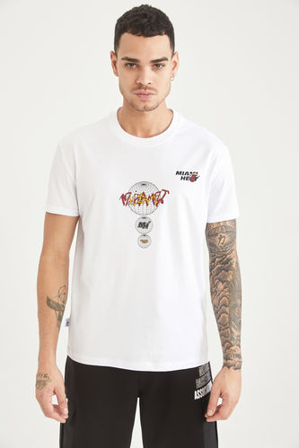 T-shirt à manches courtes et col rond imprimé sous licence NBA Miami Heat