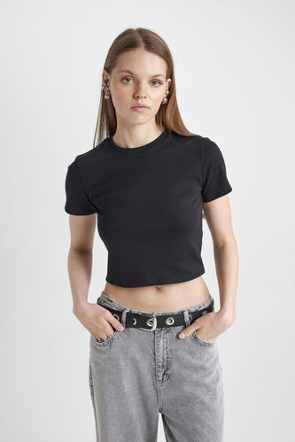 Coool Fitted Basic Short Sleeve Crop T-Shirt