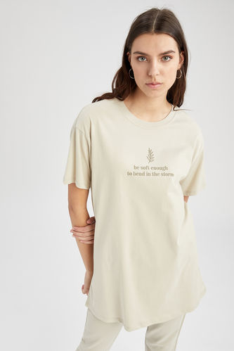 Modest- Relaxed Fit Short-Sleeved Print T-Shirt