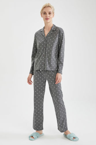 Yaka Gömlek Tasarımlı Puantiye Desenli Pijama Takımı