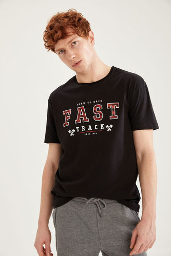 Short-Sleeved Regular Fit Crew Neck Fast Graphic T-Shirt
