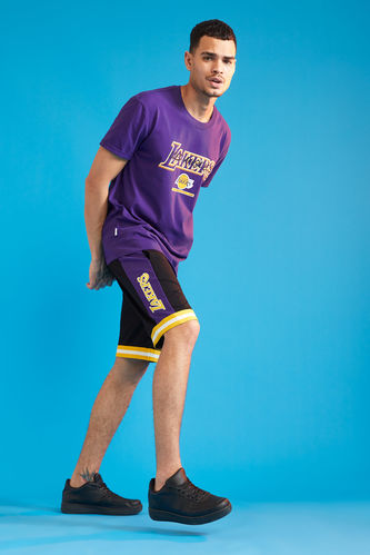 Black MAN NBA Licensed Los Angeles Lakers Printed Regular Fit Lace-Up Shorts  2042064