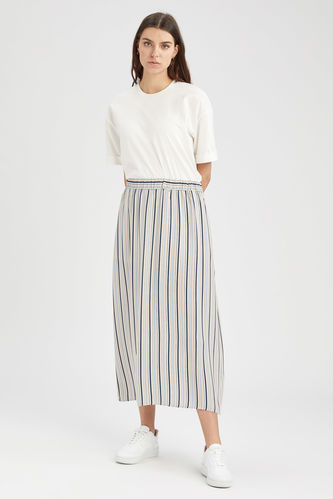 Modest- Relaxed Fit Striped Maxi Skirt