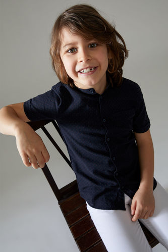 Erkek Çocuk Desenli Keten Görünümlü Kısa Kollu Gömlek