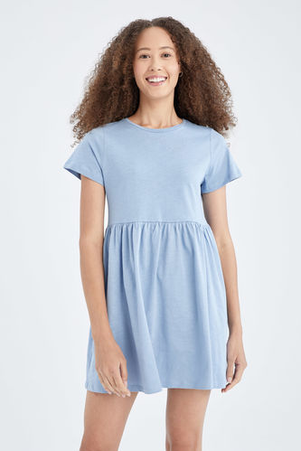 Relaxed Fit Short Sleeve Dress