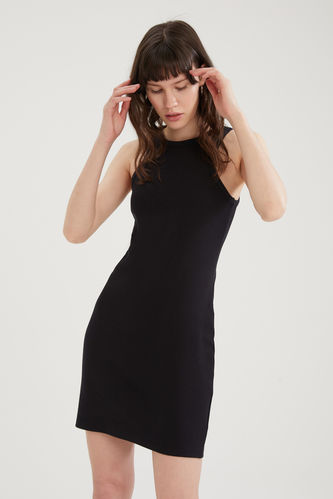 Sleeveless Extra Slim Fit Crew Neck Knitted Dress