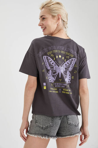 T-shirt décontracté en coton à manches courtes avec imprimé papillon