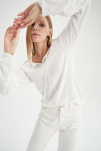 Long Sleeve T-shirt with Lace Details