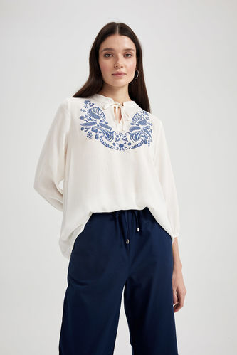 Ethnic Printed Collar Lace Detail Balloon Sleeve Blouse