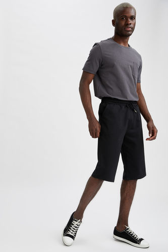Regular Fit Basic Capri Shorts