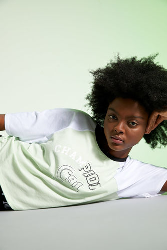 DeFactoFit Slogan Baskılı Renk Bloklu Relax Fit Crop Spor Tişört