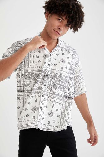 Рубашка с коротким рукавом квадратного кроя с принтом из поплина для мужчин