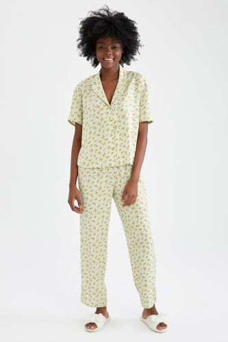 Çiçekli V Yaka Gömlek Tasarımlı Pijama Takımı